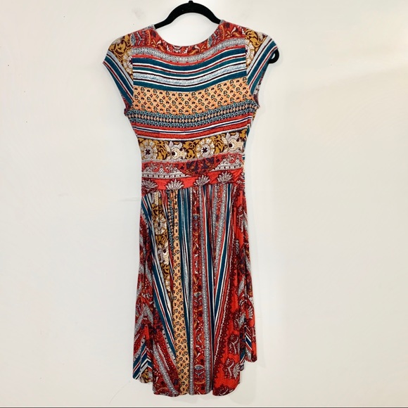 ANTHRO MAEVE Tamera Wrap Dress in Red Motif - Picture 8 of 14